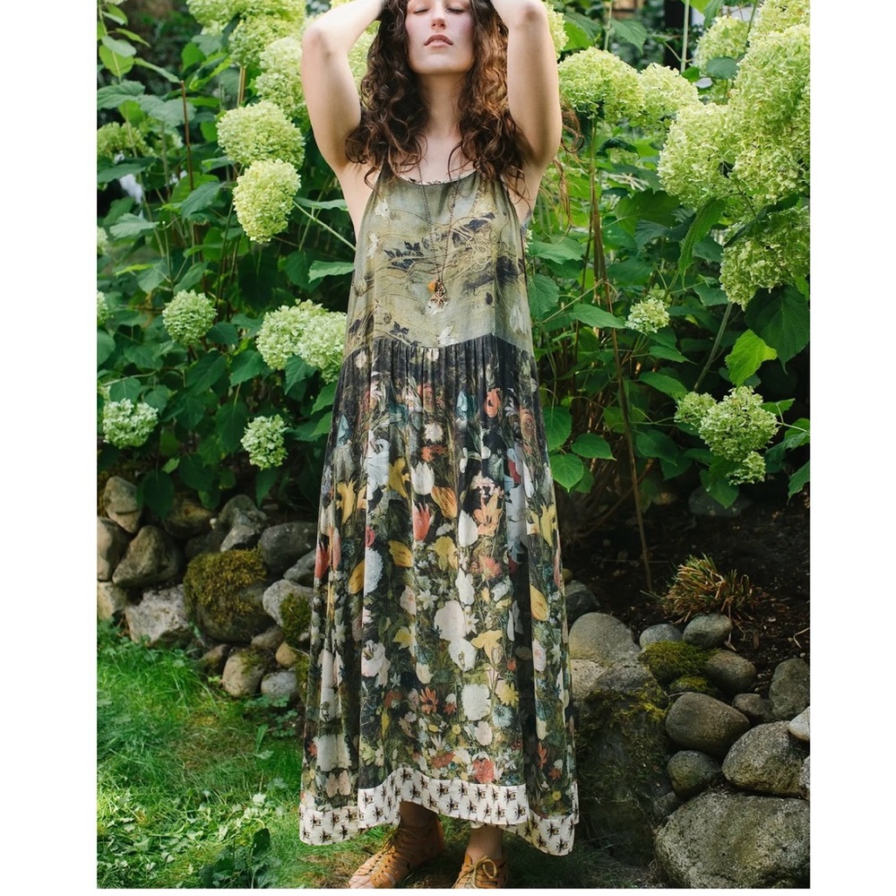 ⭐️Market of Stars⭐️  Dream in Flowers. Style Boho Artisan slip Dress with Bees
